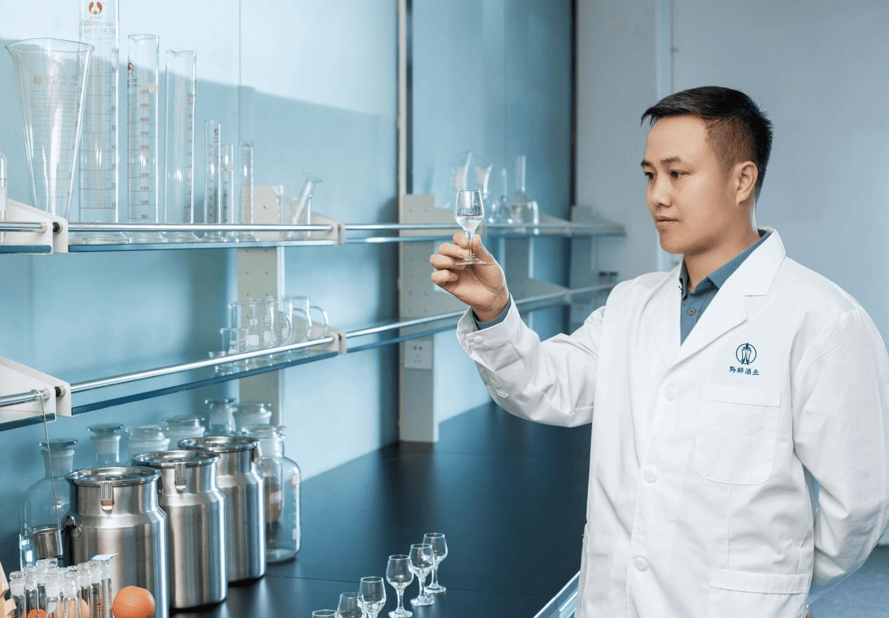 黔醉酒業(yè)總工程師趙仕蛟 | 二十九載奮斗不輟，農(nóng)家少年終成不凡工匠